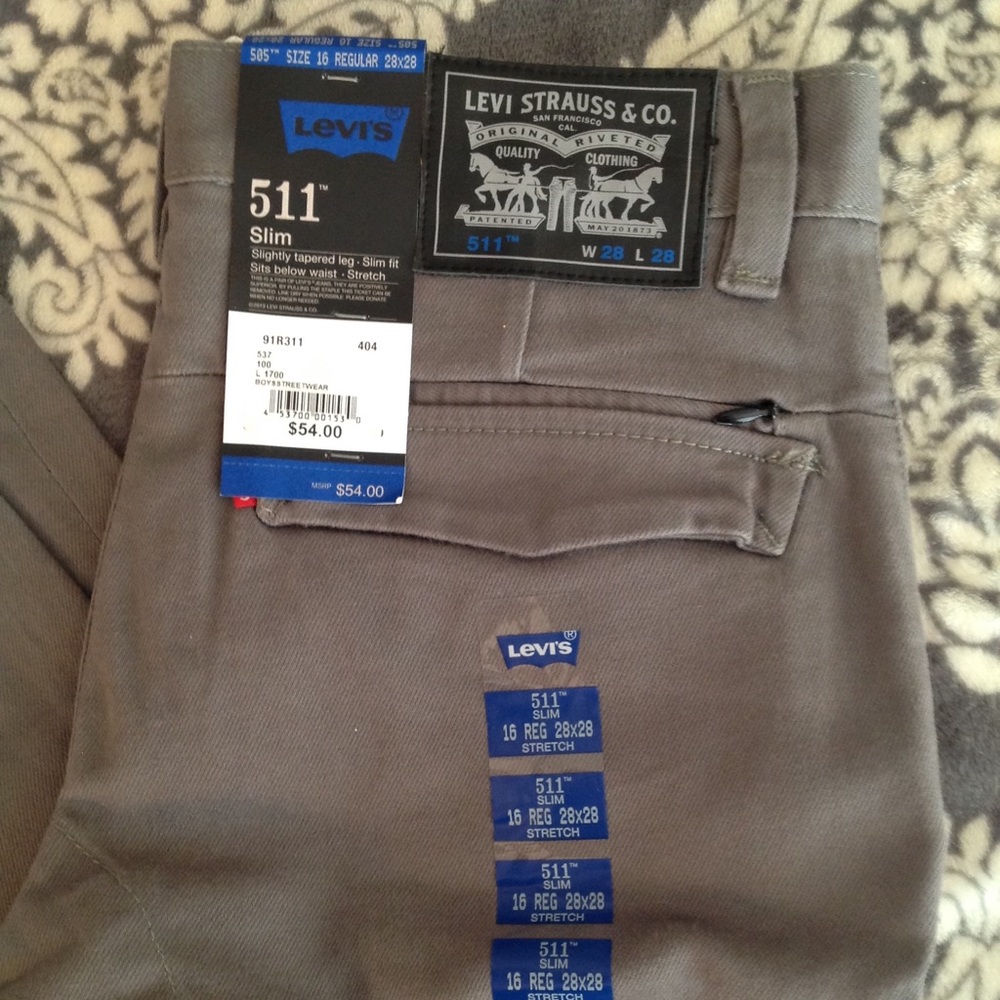 Levi's‼️ - Picture 2 of 4